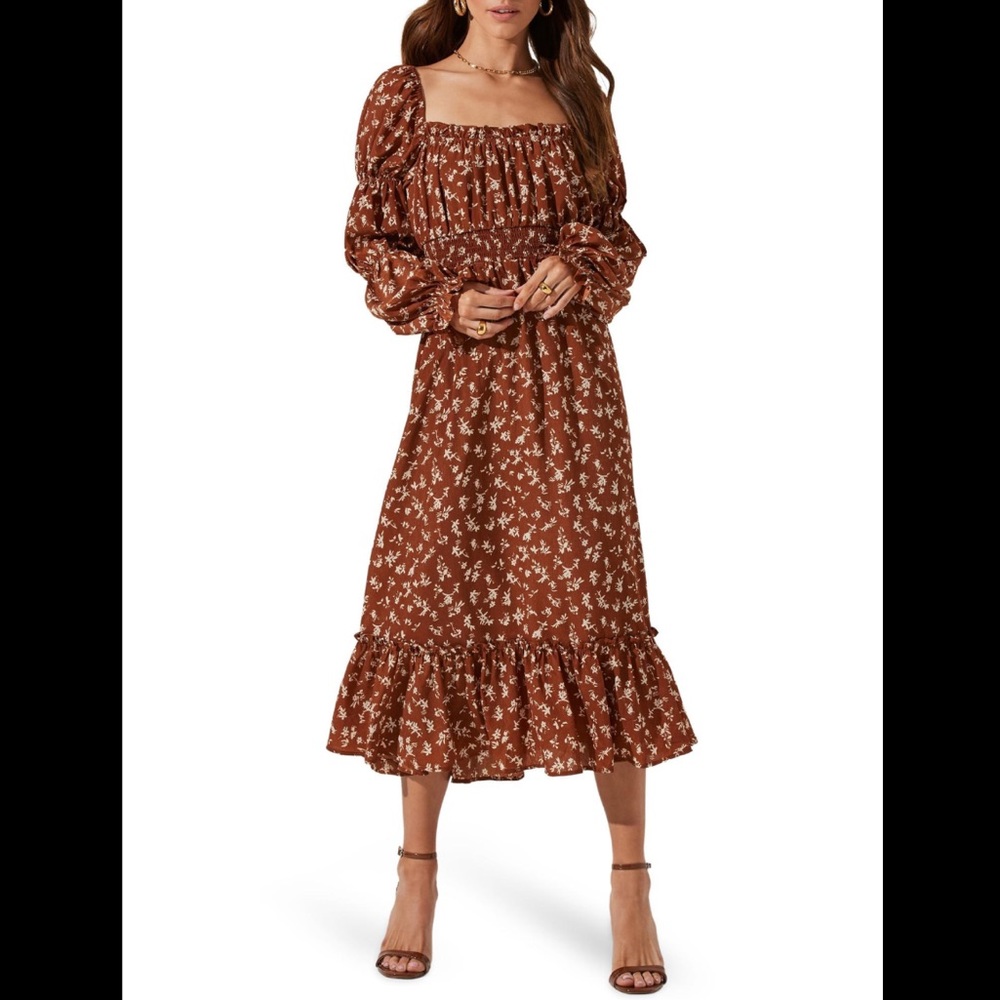NWT Astr the Label floral printed peasant midi dress